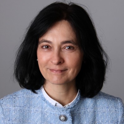 Sylvia Trage